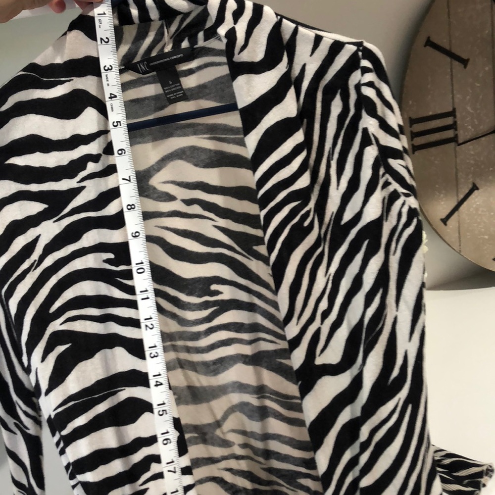 Zebra Cardigan - Picture 6 of 10